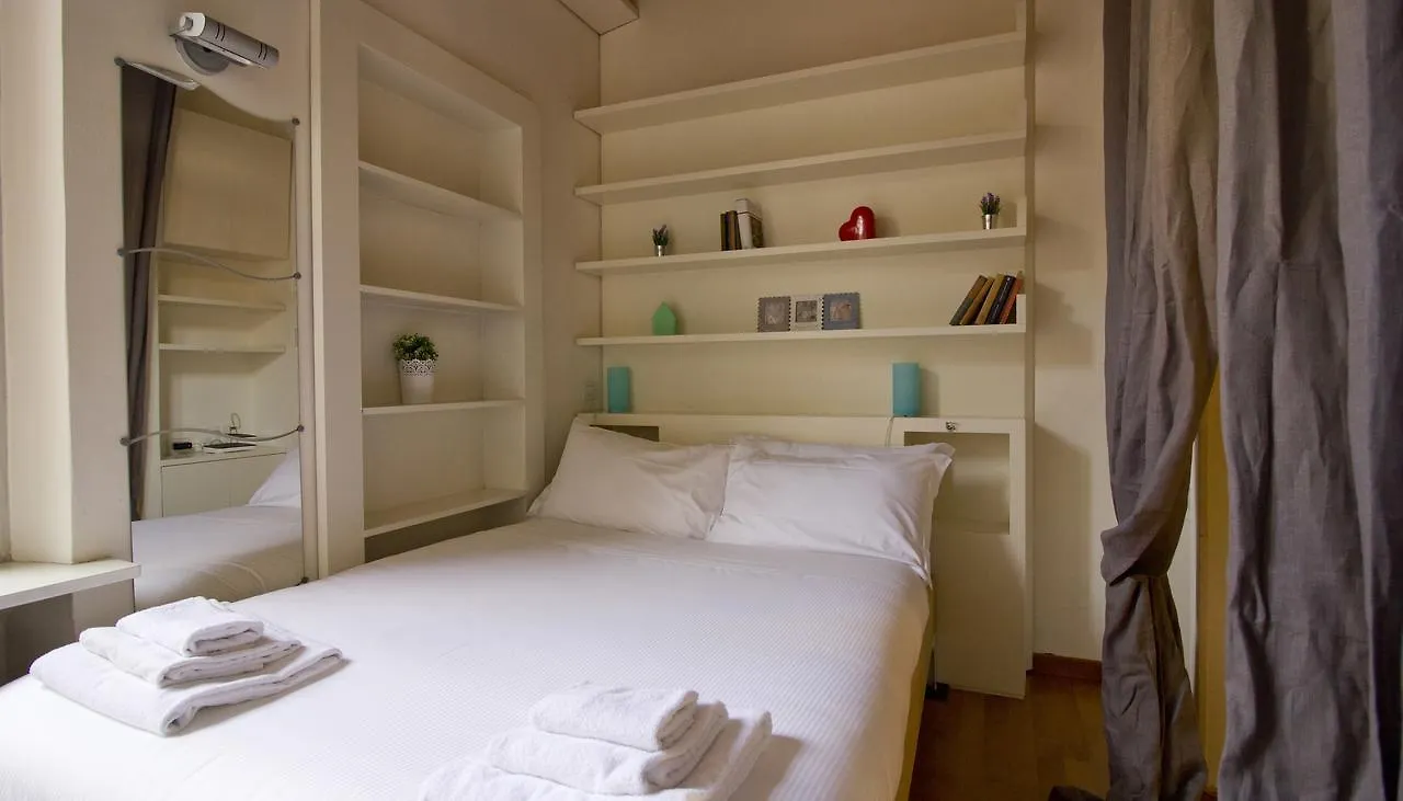 Italianway-Corso San Gottardo 18 Apartment Milan Italy