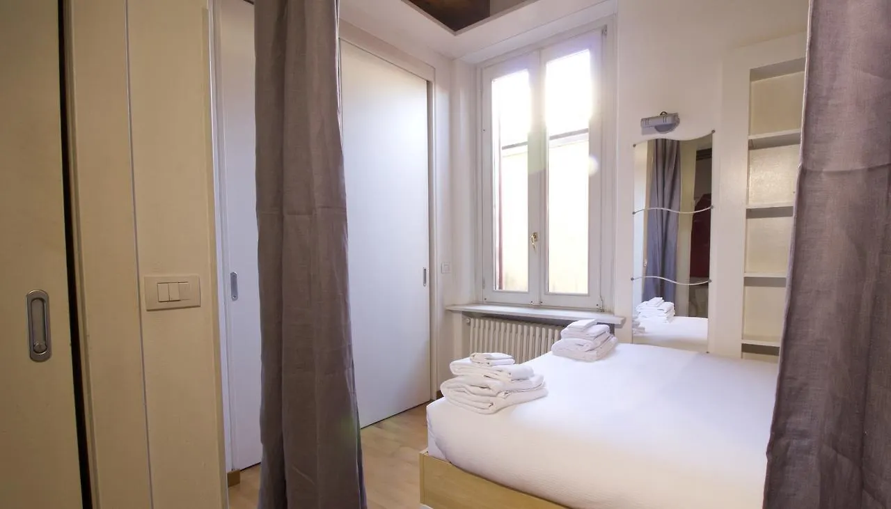 Italianway-Corso San Gottardo 18 Apartment Milan